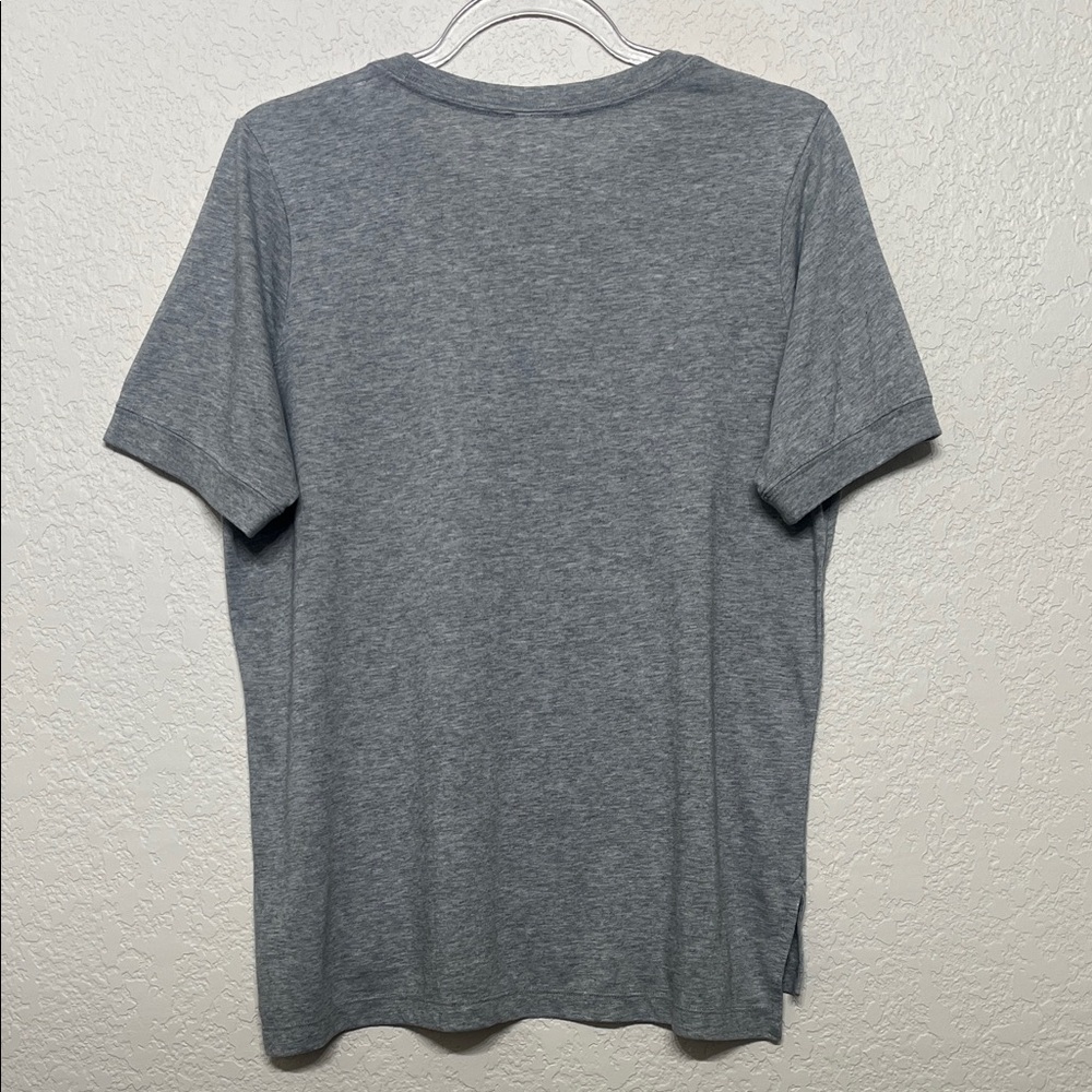 Nike Women’s Size Medium Gray Logo Tee and Leggings Set - Picture 5 of 10